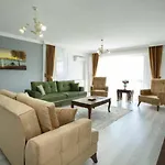 Aparthotel Golden Star 3*