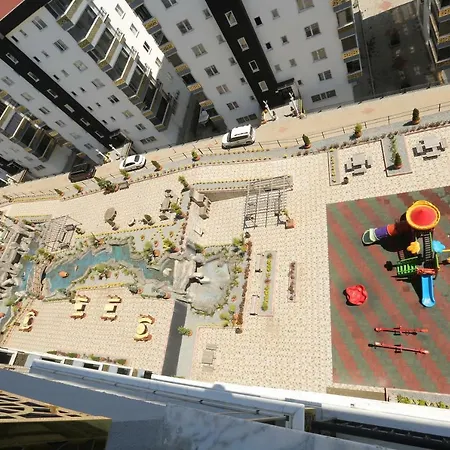 Golden Star 公寓式酒店 3*