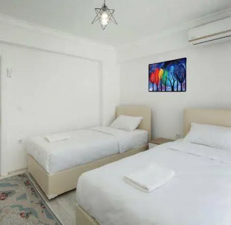 Lejlighedshotel Golden Star 3*