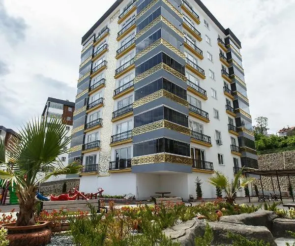 Golden Star 公寓式酒店 特拉布宗