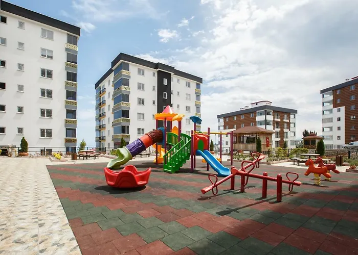 Golden Star Aparthotel 3*