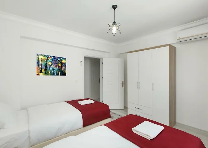 Aparthotel Golden Star 3*