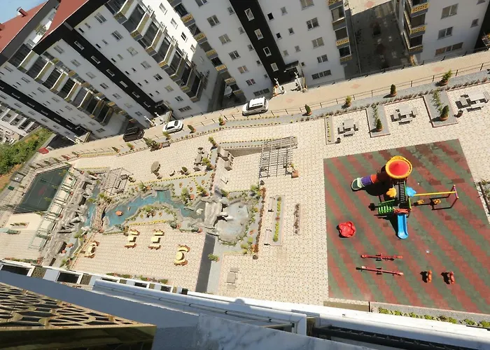 Golden Star Aparthotel 3*