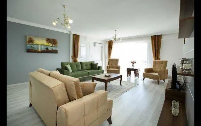 Aparthotel Golden Star 3*