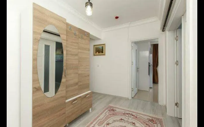 Golden Star Aparthotel